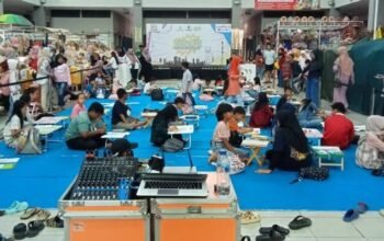 Lomba Lukis di Pasar Pon Trenggalek, Ajang Kreativitas Anak Sejak Dini